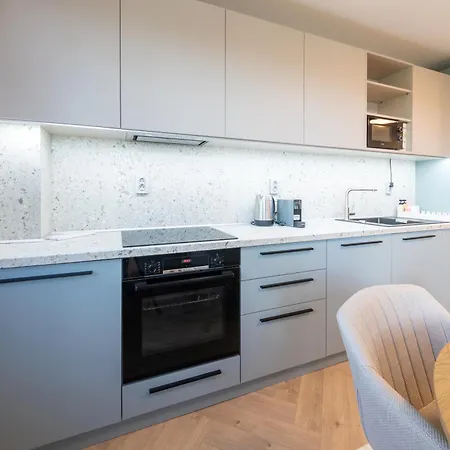 Modern View Flat With Free Parking Апартаменты Варна