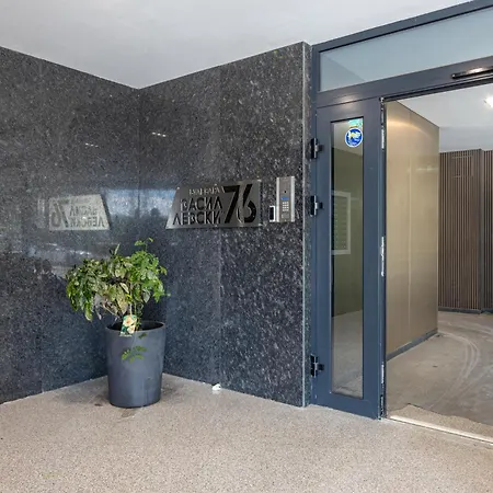 Modern View Flat With Free Parking *