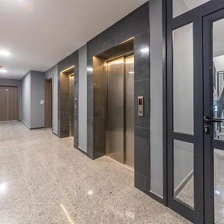 Modern View Flat With Free Parking Апартаменты Варна