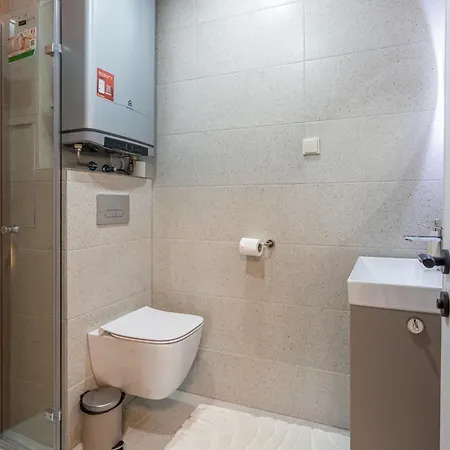 Modern View Flat With Free Parking